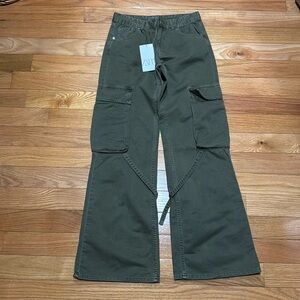 Zara Mid-Rise Cargo Jean
